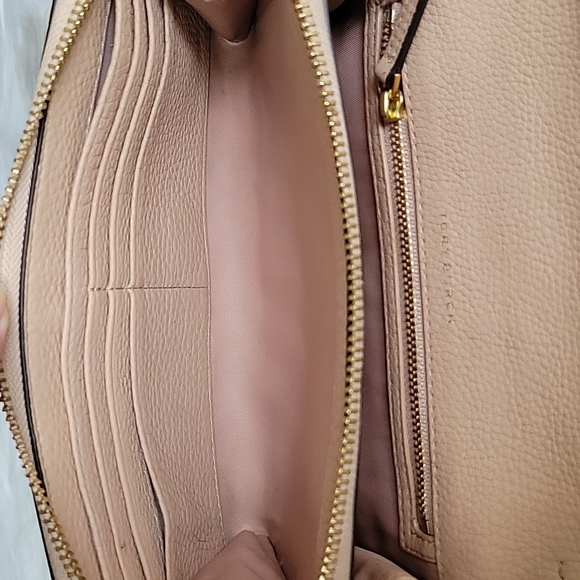 Tory Burch McGraw Convertible Crossbody - Picture 10 of 15